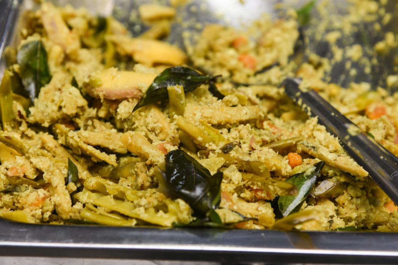 Kochi Capital O 71307 Feathers酒店 外观 照片
